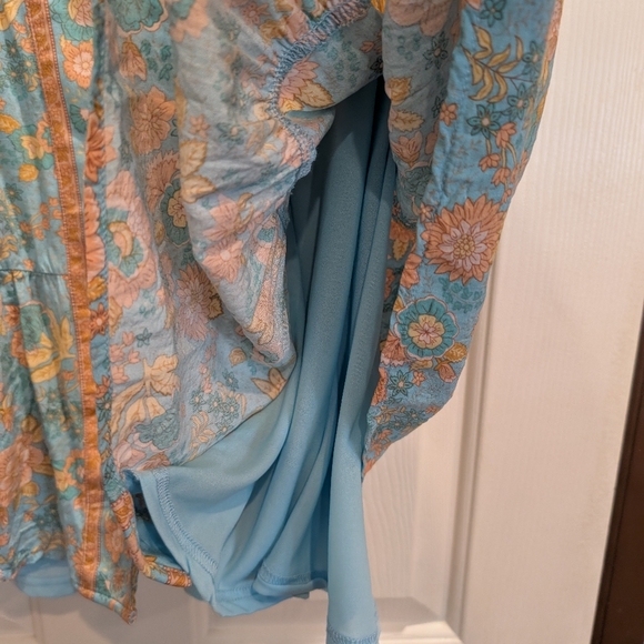 Floral Bohemian V-Neck Dress - Picture 5 of 8